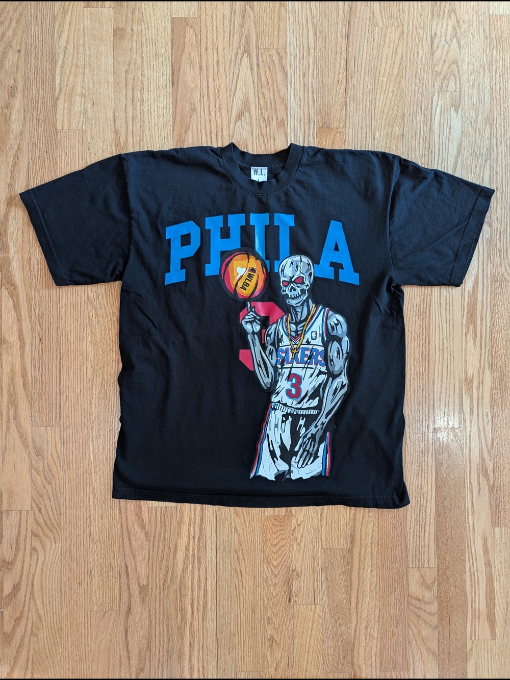 Warren Lotas Philadelphia 76ers T-shirt Size Large